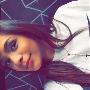 Meet your Posher, Daisha